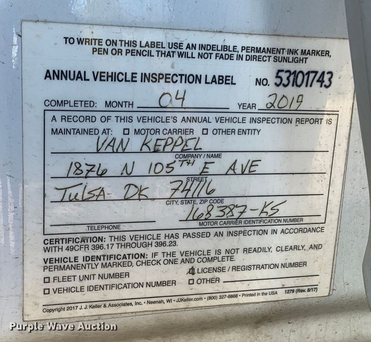 image for item MH9843 2017 Ford F450 Super Duty XLT  Crew Cab flatbed truck