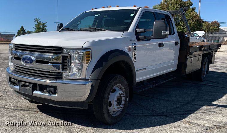image for item MH9844 2019 Ford F450 Super Duty XLT  Crew Cab flatbed truck