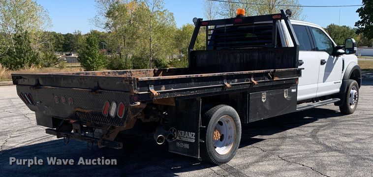 image for item MH9844 2019 Ford F450 Super Duty XLT  Crew Cab flatbed truck