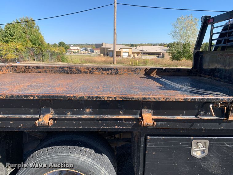 image for item MH9844 2019 Ford F450 Super Duty XLT  Crew Cab flatbed truck