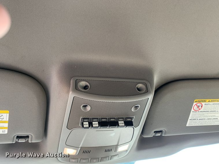 image for item MH9844 2019 Ford F450 Super Duty XLT  Crew Cab flatbed truck