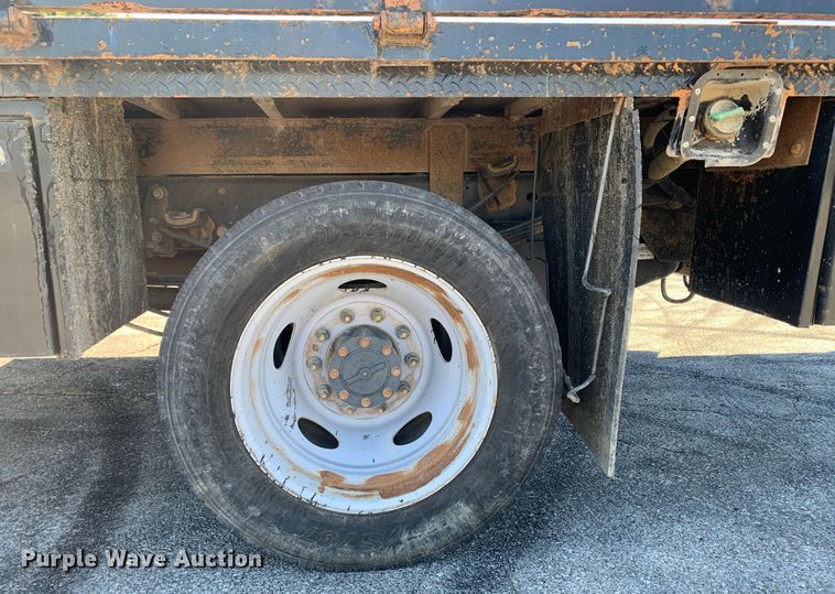 image for item MH9844 2019 Ford F450 Super Duty XLT  Crew Cab flatbed truck