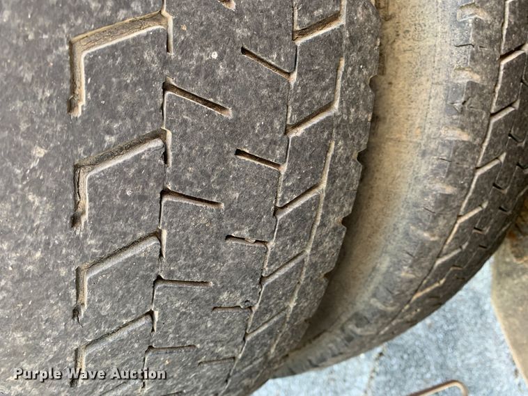 image for item MH9844 2019 Ford F450 Super Duty XLT  Crew Cab flatbed truck