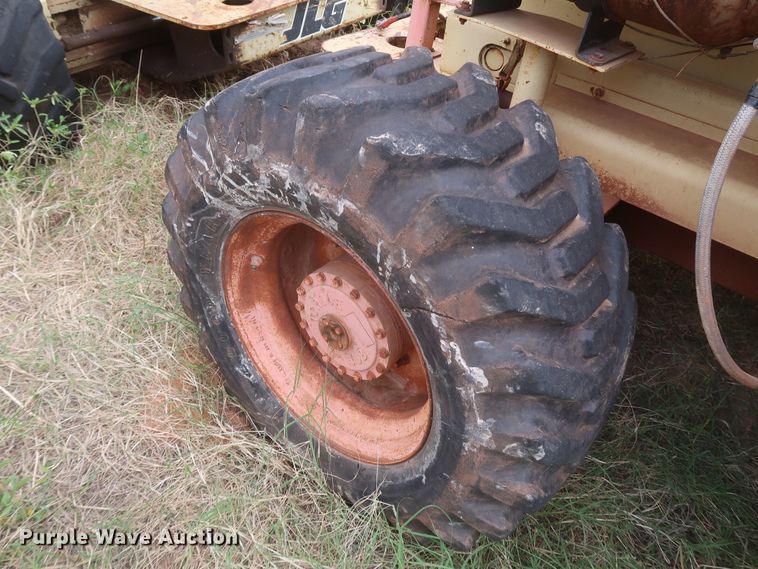 image for item MJ9186 JLG 40-RTS  scissor lift