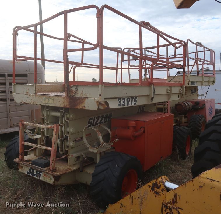 image for item MJ9187 1996 JLG 33-RTS  scissor lift