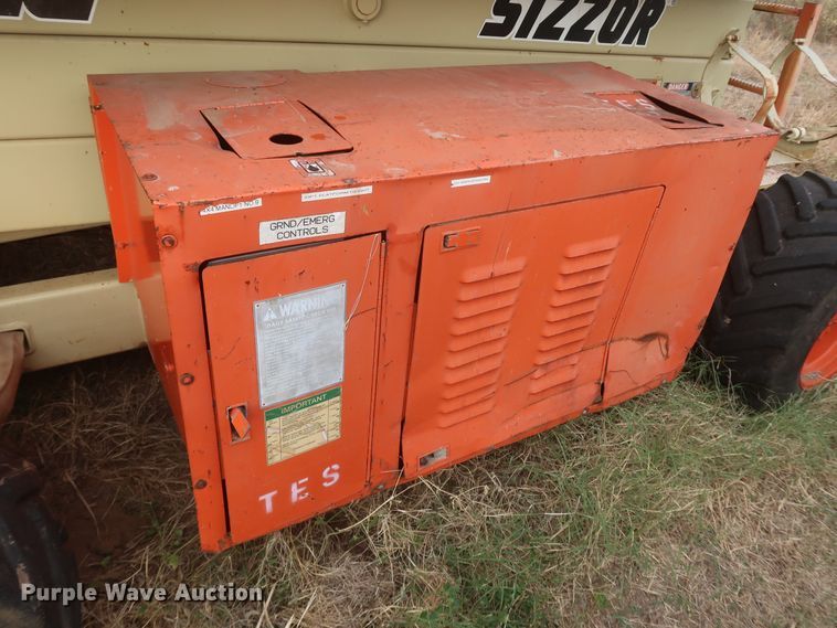 image for item MJ9187 1996 JLG 33-RTS  scissor lift