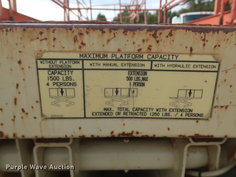 image for item MJ9187 1996 JLG 33-RTS  scissor lift