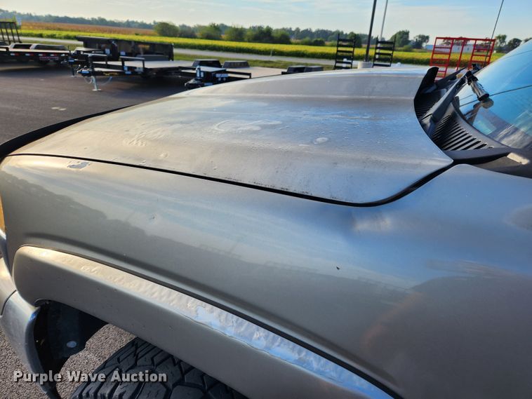 image for item MK9348 2001 GMC Sierra 1500  Ext. Cab pickup truck