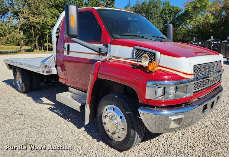 image for item MK9380 2008 Chevrolet C4500  flatbed truck