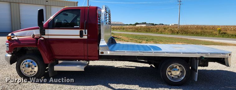 image for item MK9380 2008 Chevrolet C4500  flatbed truck