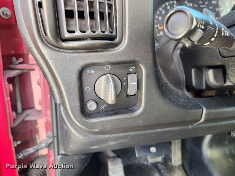 image for item MK9380 2008 Chevrolet C4500  flatbed truck