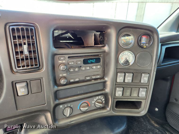 image for item MK9380 2008 Chevrolet C4500  flatbed truck