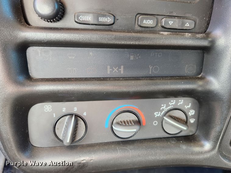 image for item MK9380 2008 Chevrolet C4500  flatbed truck