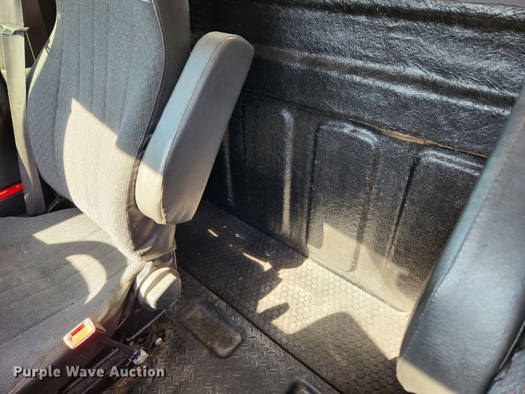 image for item MK9380 2008 Chevrolet C4500  flatbed truck