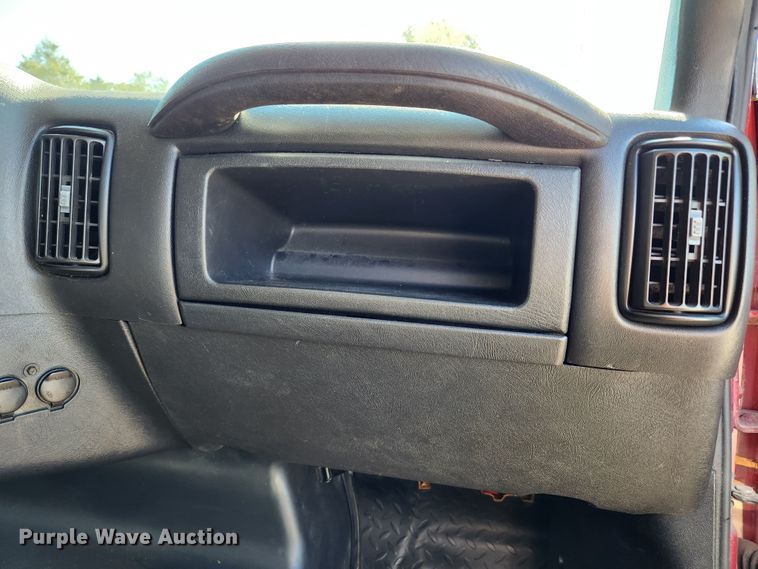 image for item MK9380 2008 Chevrolet C4500  flatbed truck