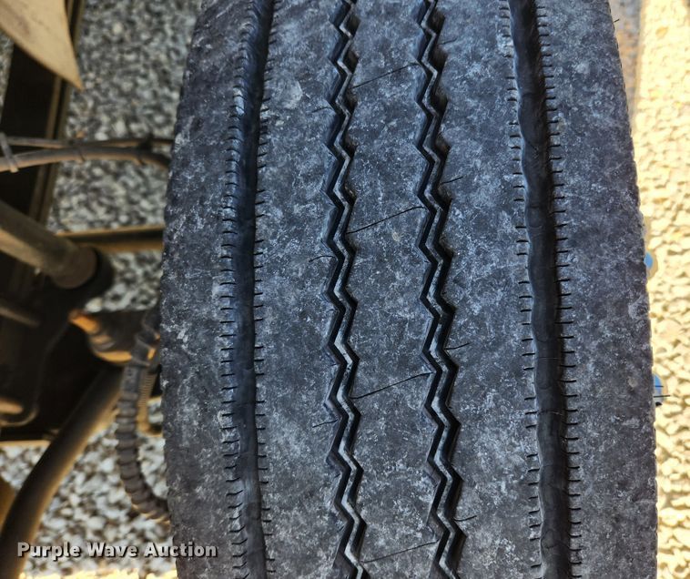 image for item MK9380 2008 Chevrolet C4500  flatbed truck