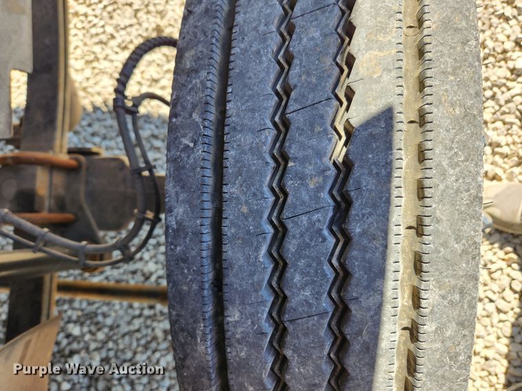 image for item MK9380 2008 Chevrolet C4500  flatbed truck