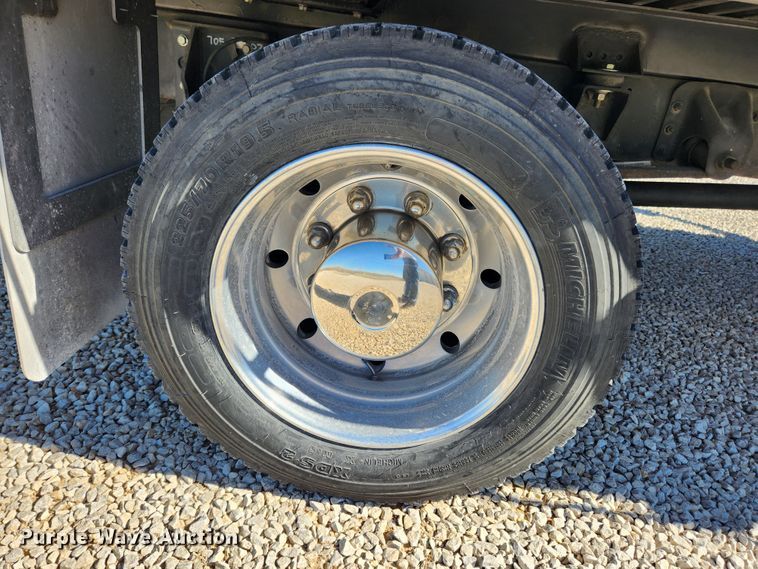 image for item MK9380 2008 Chevrolet C4500  flatbed truck