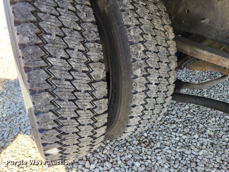 image for item MK9380 2008 Chevrolet C4500  flatbed truck