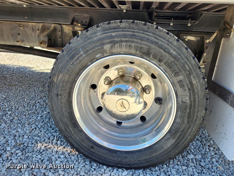 image for item MK9380 2008 Chevrolet C4500  flatbed truck