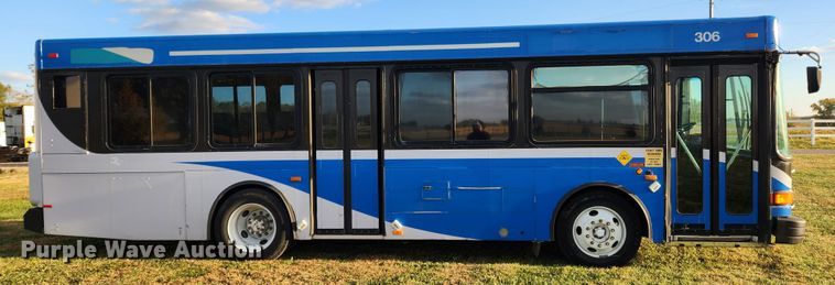 image for item MK9446 2007 Gillig G29E102R2  coach bus