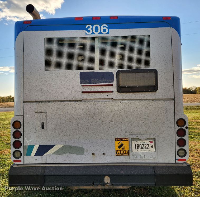 image for item MK9446 2007 Gillig G29E102R2  coach bus