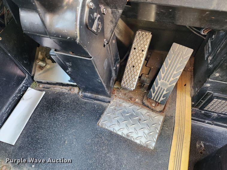 image for item MK9446 2007 Gillig G29E102R2  coach bus