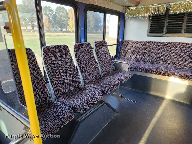 image for item MK9446 2007 Gillig G29E102R2  coach bus