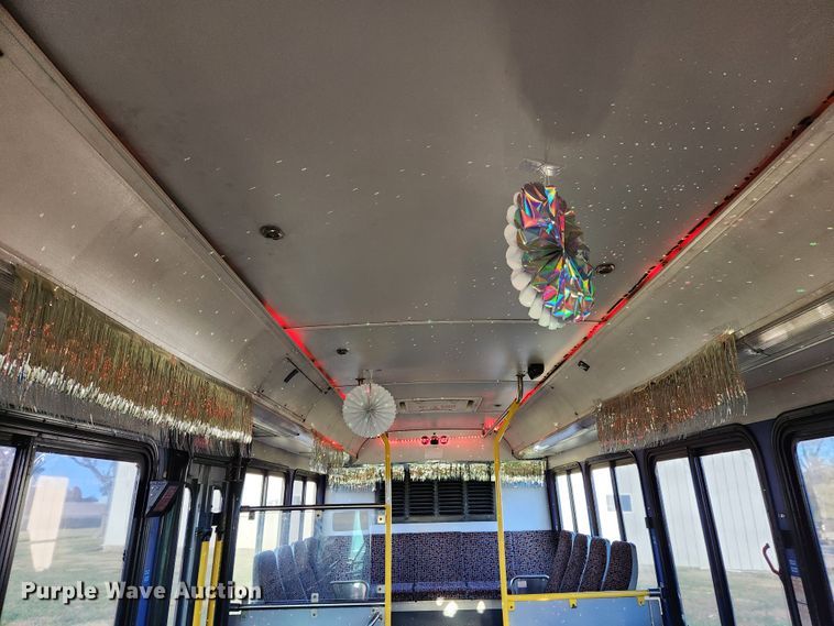 image for item MK9446 2007 Gillig G29E102R2  coach bus