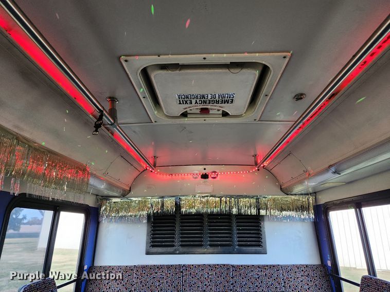 image for item MK9446 2007 Gillig G29E102R2  coach bus