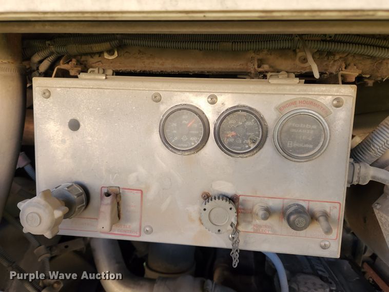 image for item MK9446 2007 Gillig G29E102R2  coach bus