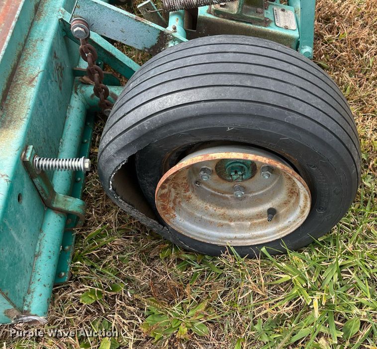 image for item MN9339 Cushman  aerator