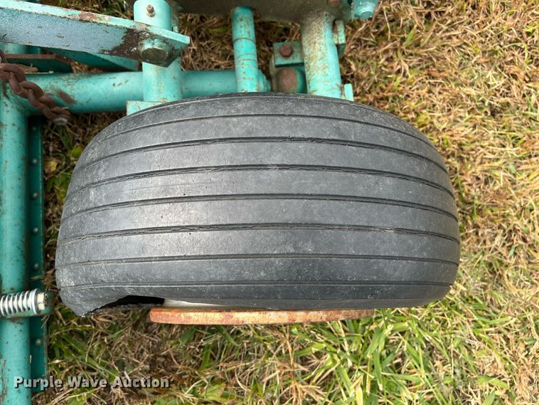 image for item MN9339 Cushman  aerator