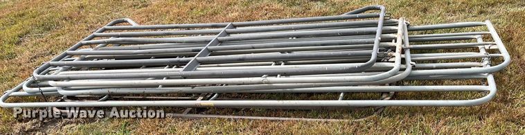 image for item MN9340 Approximately 7 livestock panels