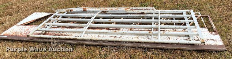 image for item MN9342 Bale feeder