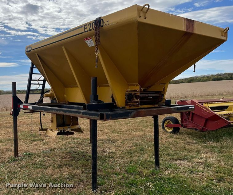image for item MN9344 Hi-way E2020XT10  spreader