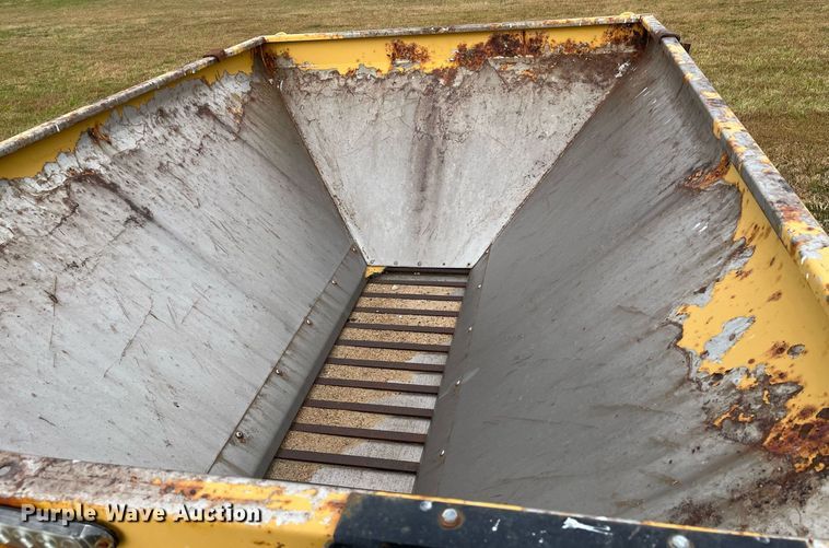 image for item MN9344 Hi-way E2020XT10  spreader