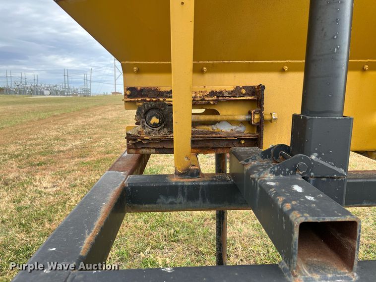 image for item MN9344 Hi-way E2020XT10  spreader