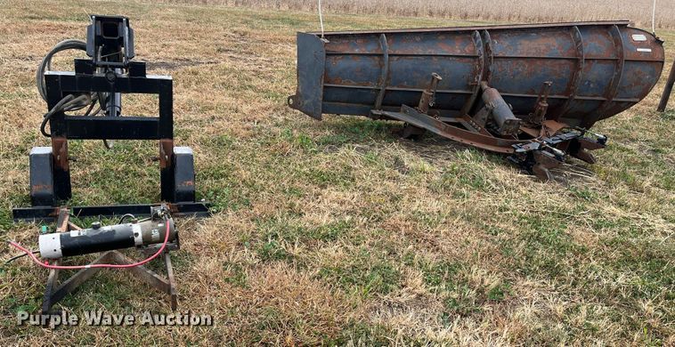 image for item MN9345 Valk V51075  snow plow