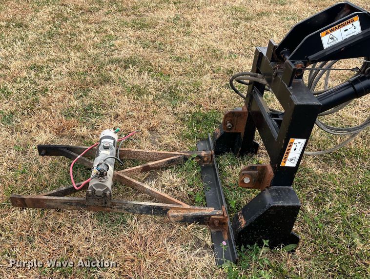 image for item MN9345 Valk V51075  snow plow