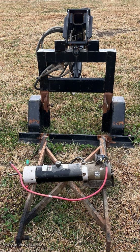 image for item MN9345 Valk V51075  snow plow