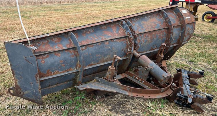 image for item MN9345 Valk V51075  snow plow