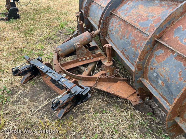 image for item MN9345 Valk V51075  snow plow