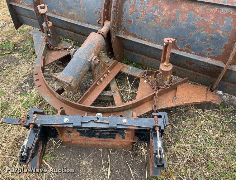 image for item MN9345 Valk V51075  snow plow