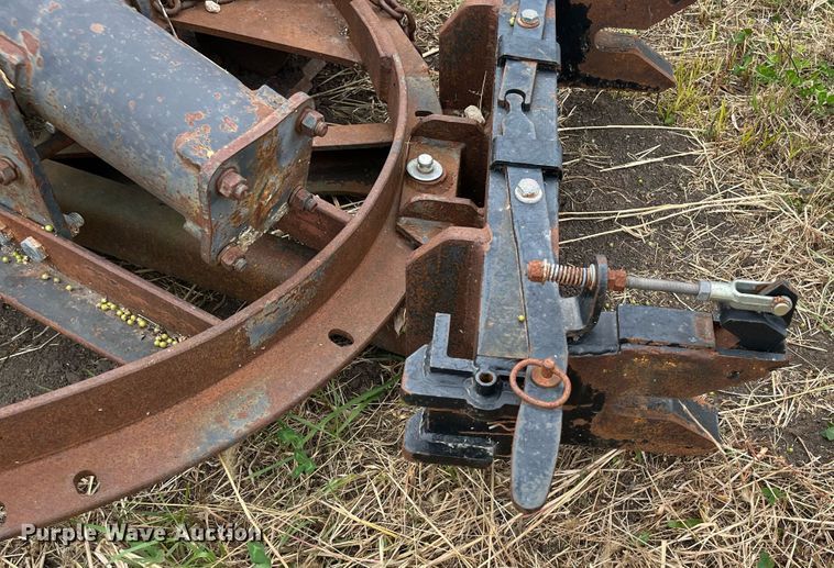 image for item MN9345 Valk V51075  snow plow