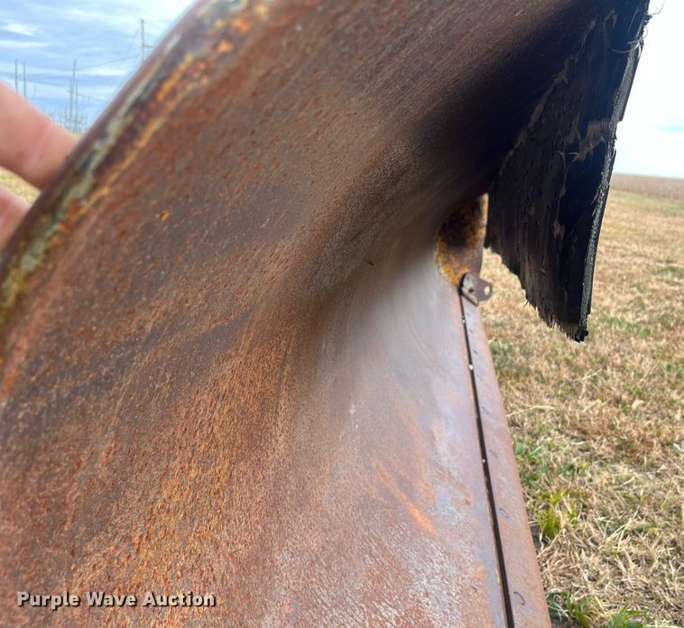 image for item MN9345 Valk V51075  snow plow