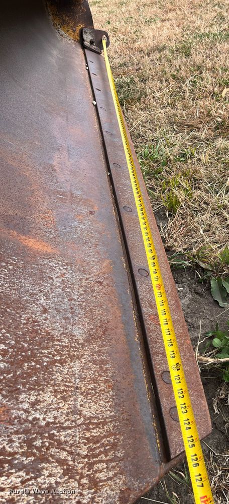 image for item MN9345 Valk V51075  snow plow