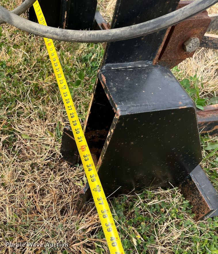 image for item MN9345 Valk V51075  snow plow