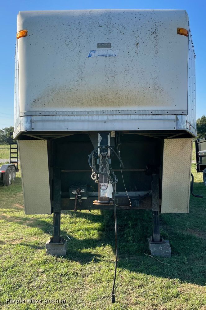 image for item MR9335 2002 Pace SCG8540TTA3  enclosed cargo trailer