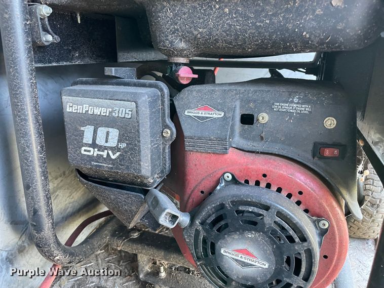 image for item MR9335 2002 Pace SCG8540TTA3  enclosed cargo trailer